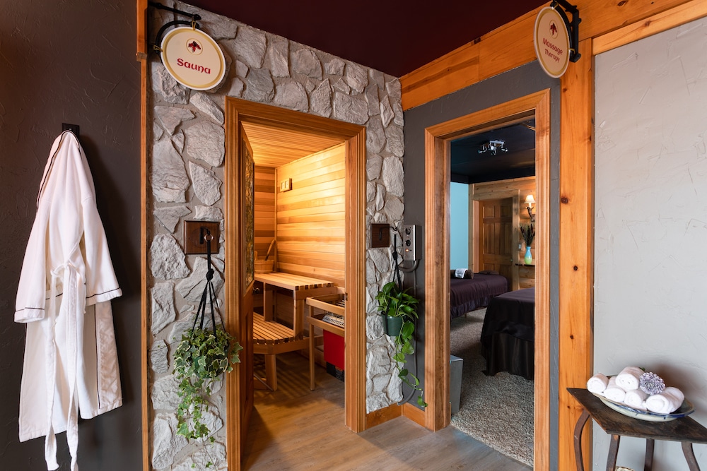 After a day at Sunburst Ski Area, retreat back to this spa for a soothing and relaxing experience at our Bed and Breakfast in WIsconsin